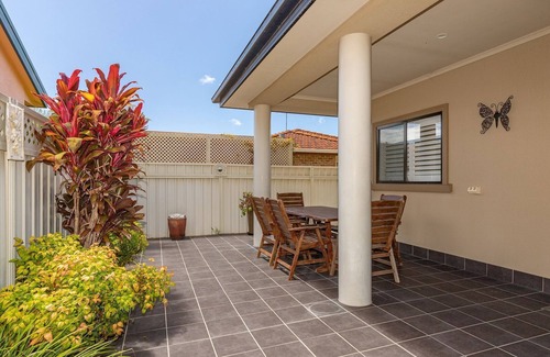 Tuncurry House | Relaxing Villa at 3/29 Parkes St - Perfect for Families