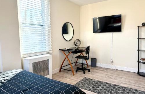 Getty Square House | Discover 3-A Diamond in Yonkers, NY - Guest Rated 9.3/10