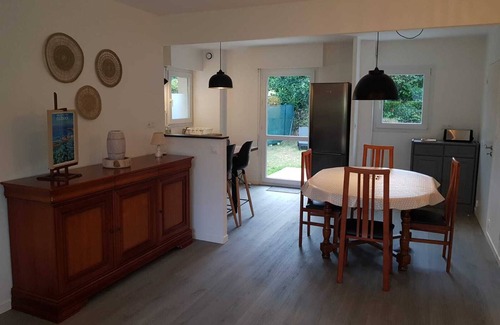 Fouesnant Apartment | Renovated Ground Floor Retreat Near City Center & Ocean