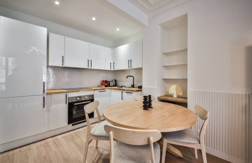Grenelle Apartment | Exceptional Family Getaway: 2-Bedroom Appart, Fully Equipped