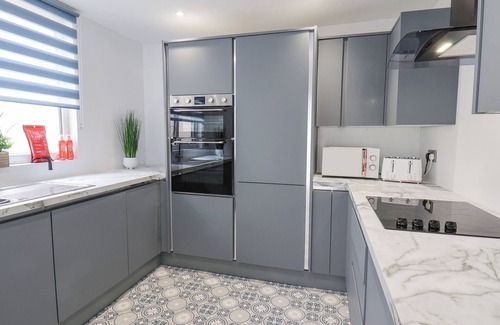 Scarborough House | Pet-Friendly Retreat with Garden at 3 Auborough Street