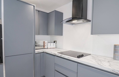 Scarborough House | Pet-Friendly Retreat with Garden at 3 Auborough Street