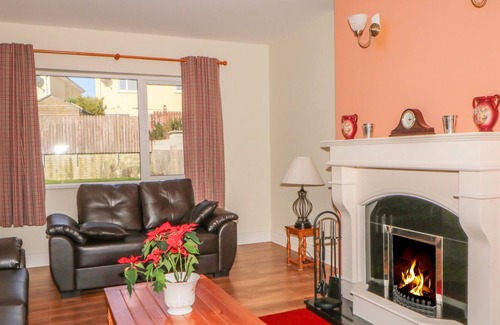 Killorglin Cottage | 3 BAILE ON TOOREEN, with a garden in Killorglin, County Kerry