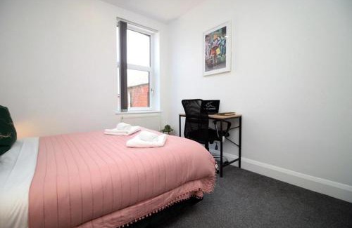Gabalfa Apartment | 3 Bdr Apartment Spacious & Central Free Wifi