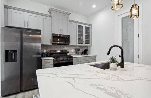 OST - South Union House | Beautiful Gated 3 BDR Home Near Medical Center & NRG