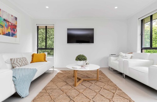 Mount Barker House | 3 Bdrm, 2 Bthrm House With Aircon & Outdoor Dining