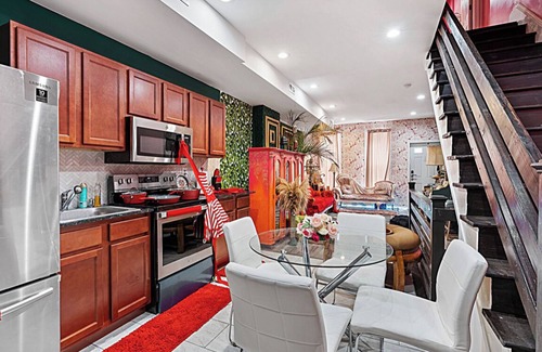 North Philadelphia West House | Bright 3 BDRM Home with Rooftop and Complimentary Breakfast