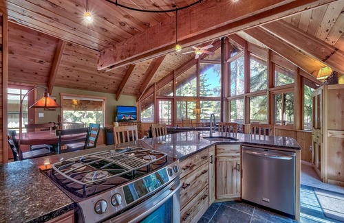 Incline Village House | Cozy 3 Bdrm Cabin on a Creek with Pool and Spa