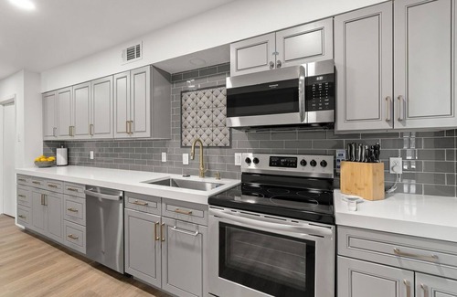 North Dallas House | Luxury 3 Bedroom Retreat with Spa in Dallas' Heart