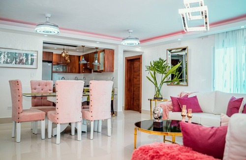 Santiago de los Caballeros Apartment | Family-Friendly 3 Bedroom Apartment with Pool & Gym Access