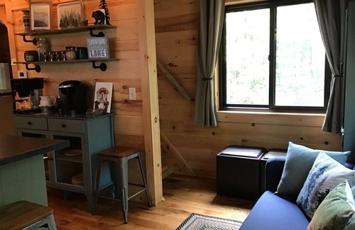 La Pointe Cabin | Scenic 3 Bears Cottage with Lake Superior Views & Great Amenities