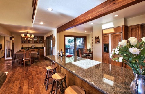 Incline Village House | 3 Bears Lodge: Rustic Golf Course Retreat with Pool & Spa