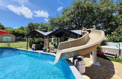 Lutz House | Relaxing Retreat with Heated Pool & Spa in Tampa, FL
