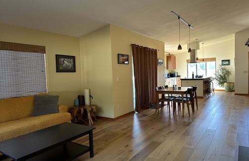 White Salmon House | Family-Friendly 3 Bed Home in Columbia Gorge Paradise