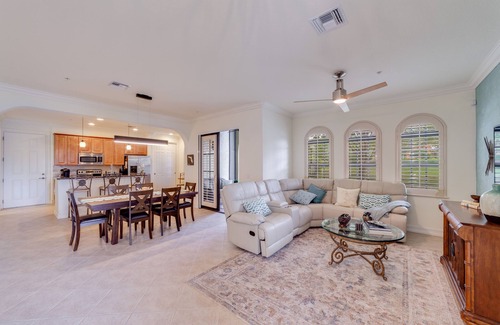 Biggar House | Waterfront Retreat with Pool, Spa & 10/10 Guest Rating