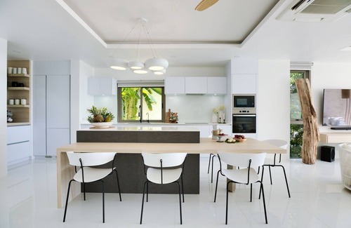 Moo 5 Villa | Beachside Villa with Ocean Views, Pool & Spa - 10/10 Rated