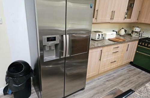 Kirriemuir House | Pet-Friendly 2-Bed Apartment in Kirriemuir with Top Reviews