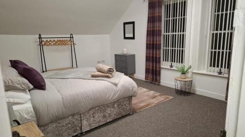 Antrim Apartment | Family-Friendly 2 Bed Apartment in Antrim Town Centre