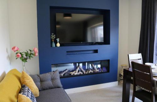 Stafford House | Ideal 3 Bed Home for Contractors with Garden & WiFi