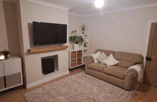 Canton House | Family-Friendly 3 Bed Home in Central Cardiff Awaiting You