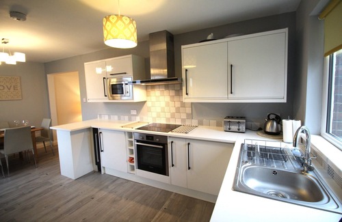 Rowlands Gill House | Comfortable 3 Bed House - Perfect for Families and Pets