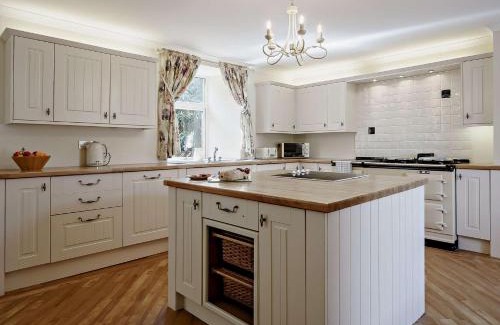 Biggar House | Family-Friendly 3-Bed Retreat in Biggar