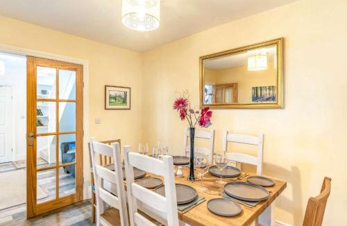 Langtoft House | Comfortable 3-Bed Retreat in Bridlington, Family & Pet-Friendly