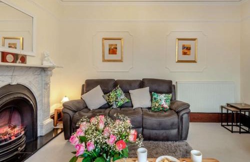 Buckie House | Comfortable 3-Bed Retreat in Buckie with Hot Tub