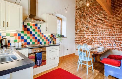 Saxthorpe House | Family-Friendly 3-Bedroom Stay in Corpusty with Pets Allowed