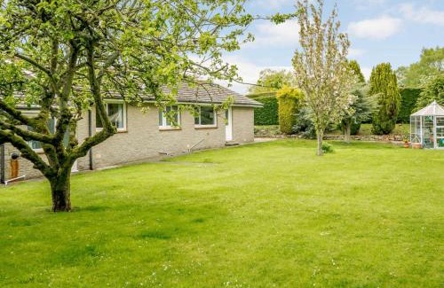 Rennington House | Family Retreat with 3 Beds in Craster - Pet Friendly Stay