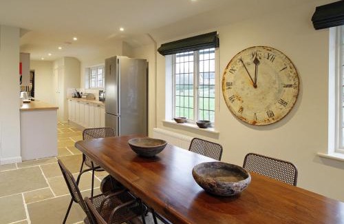 Alfriston House | Family-Friendly 3-Bedroom Retreat in Eastbourne