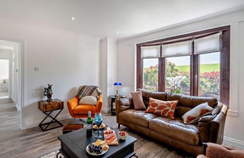 Falkirk House | 3 Bed in Falkirk 96124