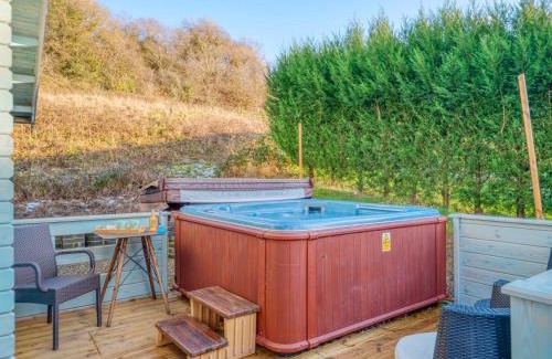 Carlton-in-Cleveland House | Family-Friendly 3 Bed Retreat in Great Ayton with Spa