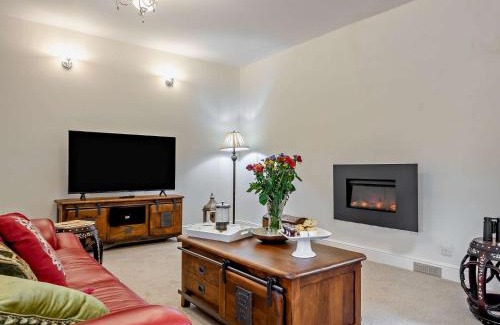 Langholm House | Family-Friendly 3 Bed Retreat in Langholm