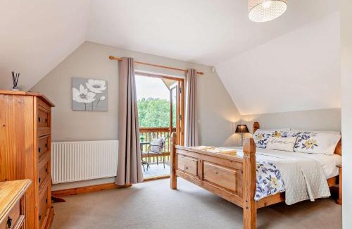 Little Marcle House | Top-Rated 3-Bedroom Retreat in Ledbury with Pool & Hot Tub