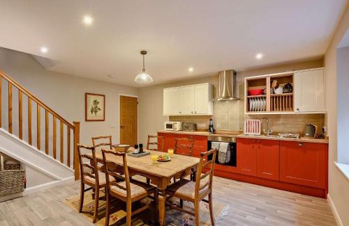 Lockerbie House | Comfortable 3-Bedroom Retreat in Lockerbie for Families