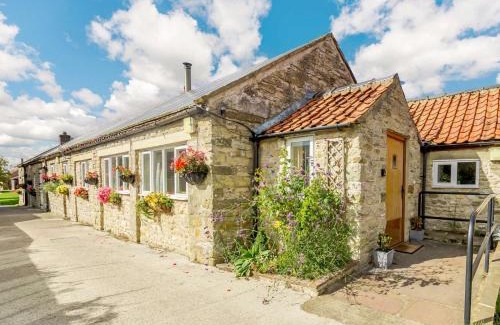 Newton-on-Rawcliffe House | Family-Friendly 3-Bed Retreat in Pickering with Pool