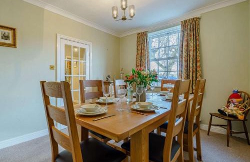 Catterick House | Welcoming 3-Bedroom Retreat in Richmond for Families and Pets