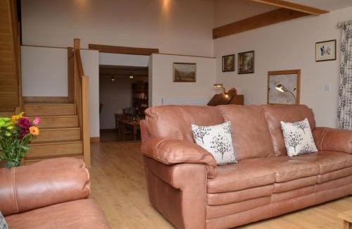 East Horrington House | Family-Friendly 3-Bed Hotel in Pet-Friendly Wells