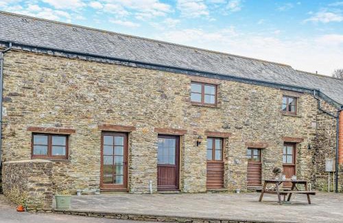 Wembury House | Comfortable 3-Bed Accommodation in Wembury for Families
