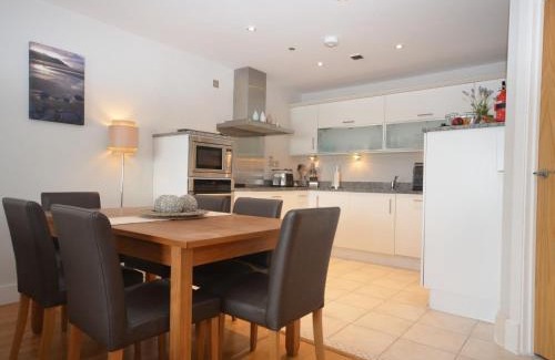 Westleigh Apartment | Family-Friendly 3-Bed Retreat in Westward Ho