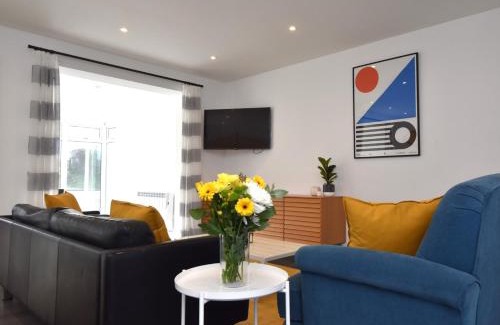 Widemouth Bay House | Pet-Friendly 3-Bed Retreat in Widemouth Bay