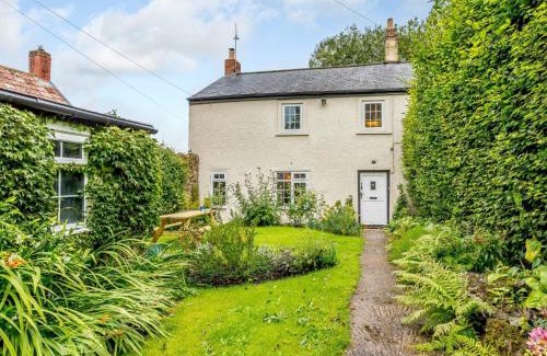 Chilcompton House | Family-Friendly 3-Bed Property in Bath - Pet Welcoming Stay