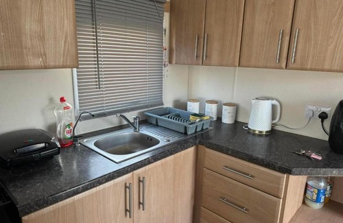 Clacton-on-Sea Apartment | Family-Friendly Seaside Haven Retreat in Clacton-on-Sea