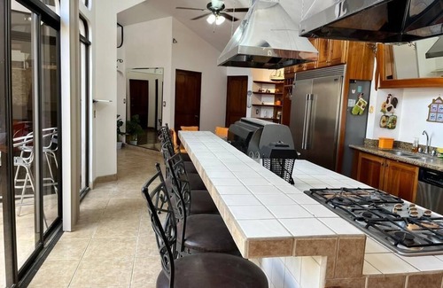 Jaco House | 3-bedroom house in Punta Leona Puntarenas with pool, AC and WiFi