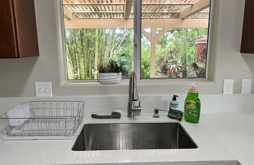 Keaau House | Discover the Orchid House: 3 Bedrooms in Paradise