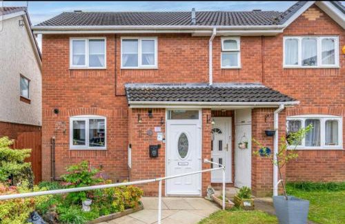 Wrexham House | 3 Bedroom - 1 Bathroom - Garden - Pet Friendly