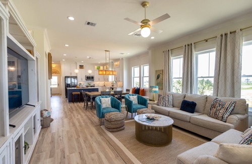 Terramar Beach House | Exceptional 3 Bedroom Tropical Sunset Lagoon Retreat