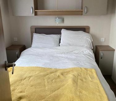 Prestatyn House | Family-Friendly 3 Bedroom Caravan at Presthaven Sands