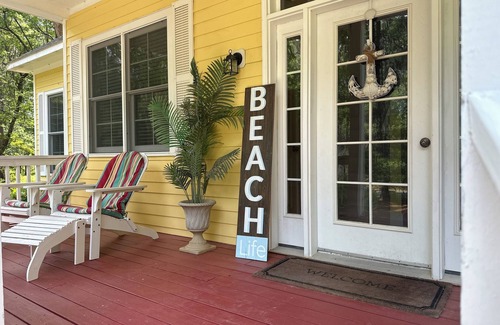 Melrose on the Beach House | Inviting 3-Bedroom Oasis with Pool and Ocean View